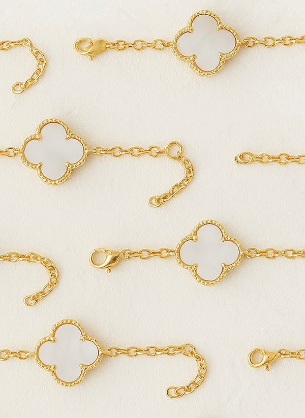 Flower Bracelet White